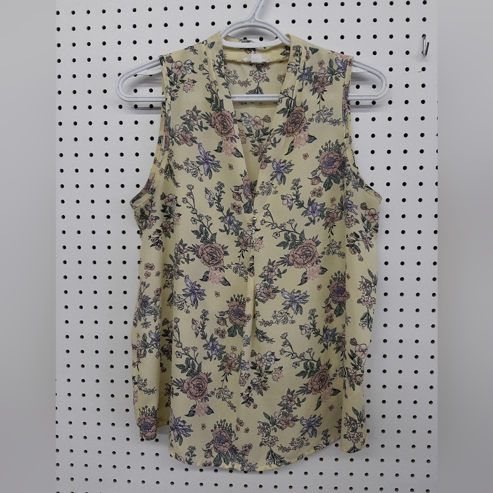Ladies Sleeveless Top ~ Small